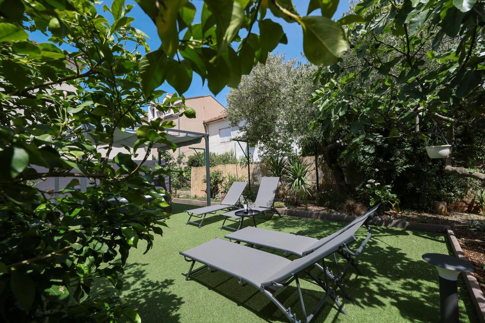 Studio Apartman Natale Zadar Exterior foto